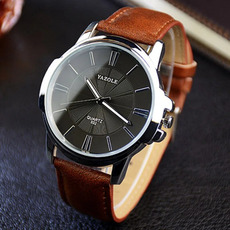 Montre en cuir avec verre bleu luxueux™ - Olsen & Olsen