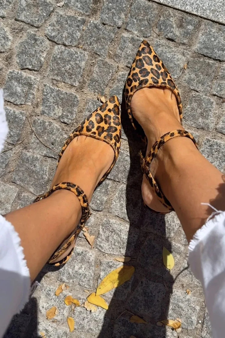 BALERINES À POINTE AVEC BRACELET