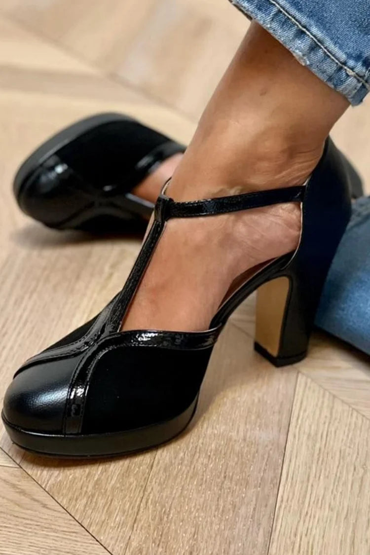 CHAUSSURE DE TENNIS AVEC PLATEFORME EN T