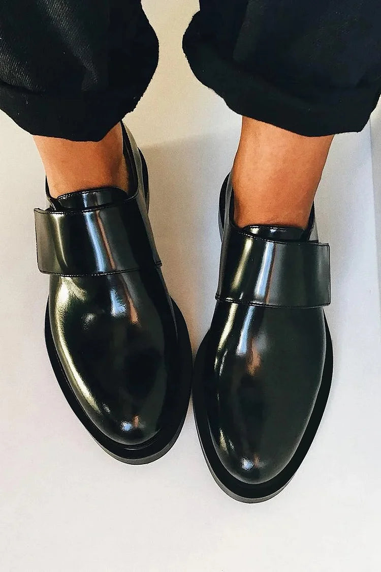 MOCASSINS BRILLANTS AVEC LARGE BANDES