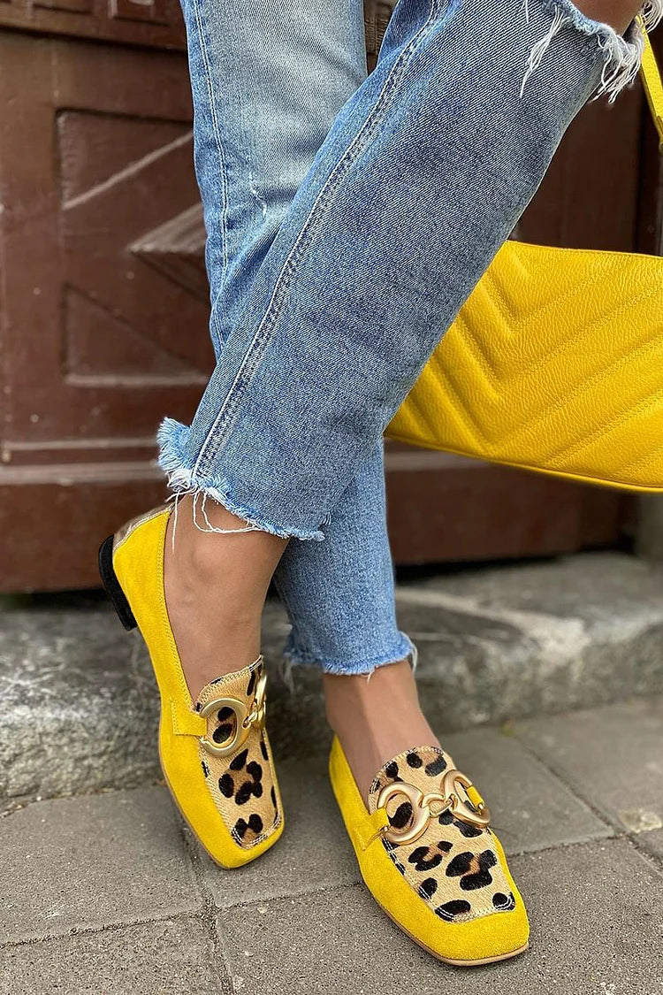 MOCASSINS JAUNES AVEC DÉTAILS EN IMPRIMÉ ANIMAL
