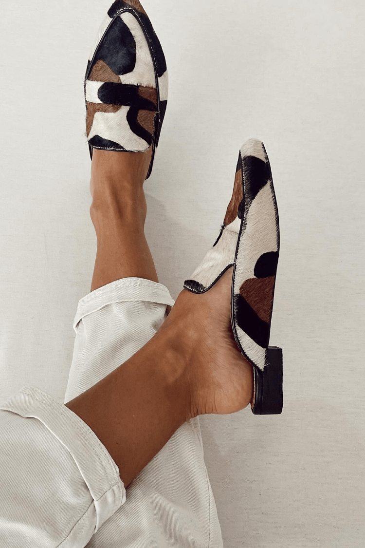 MOCCASINS AVEC DES MOTIFS ABSTRAITS