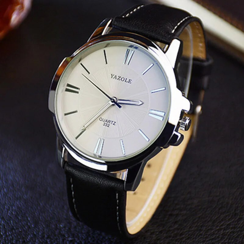 Montre en cuir avec verre bleu luxueux™ - Olsen & Olsen