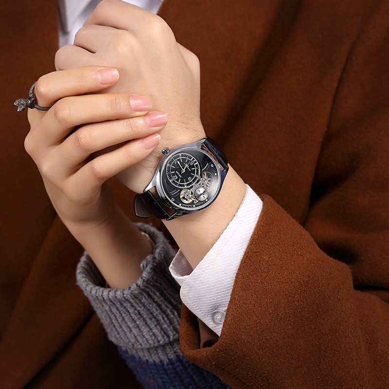 Montre Analogique en Quartz™ - Olsen & Olsen