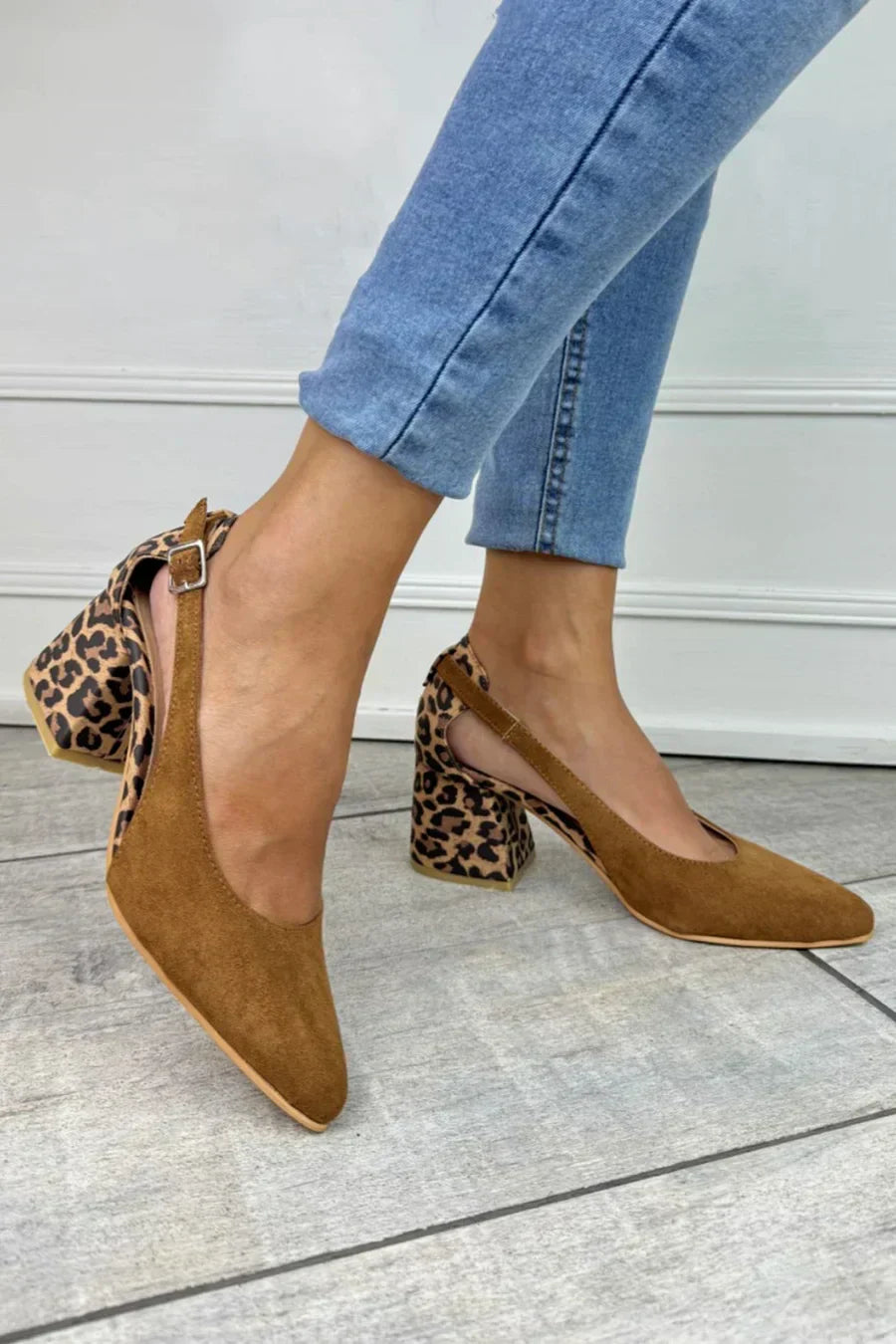 ESCARPINS SLINGBACK À IMPRIMÉ LEOPARD