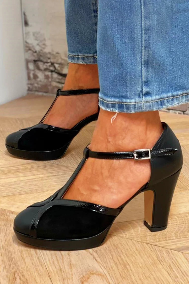 CHAUSSURE DE TENNIS AVEC PLATEFORME EN T