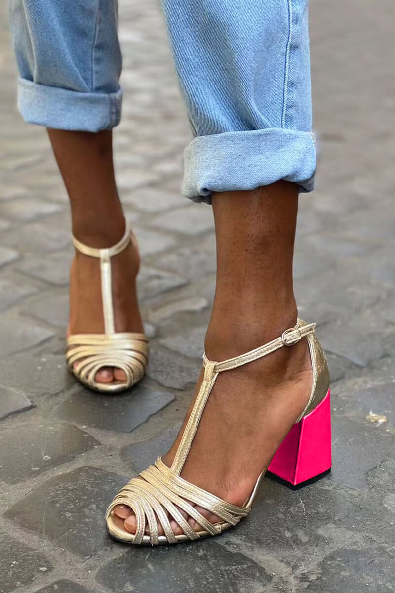 SANDALS ÉLÉGANTS AVEC T-BAR