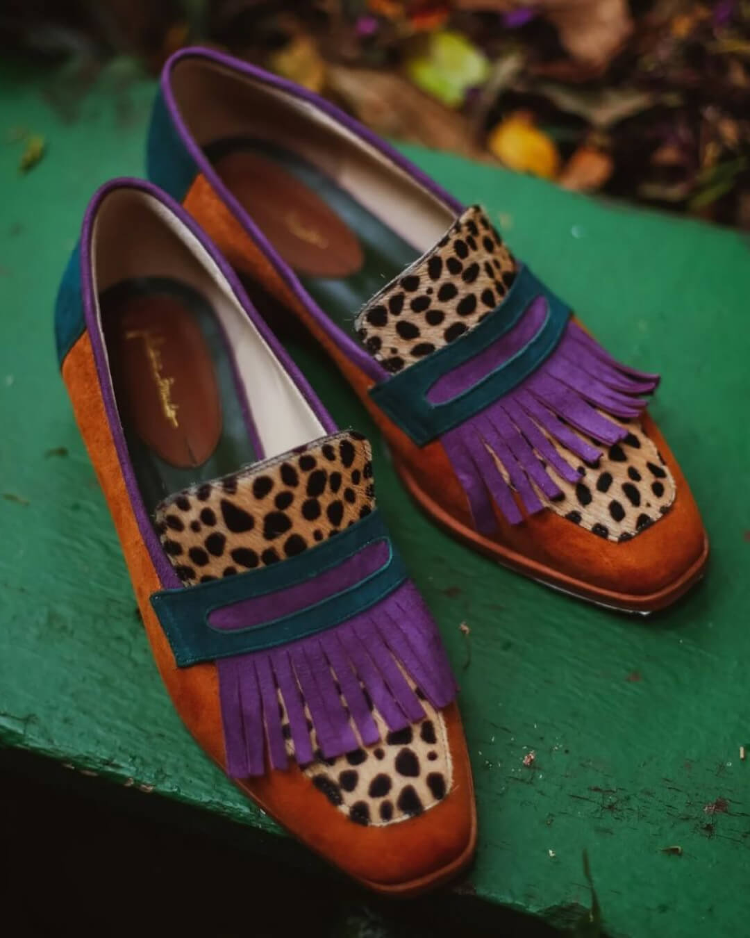 MOCASSIN AVEC FRANGES ET IMPRIMÉ ANIMAL