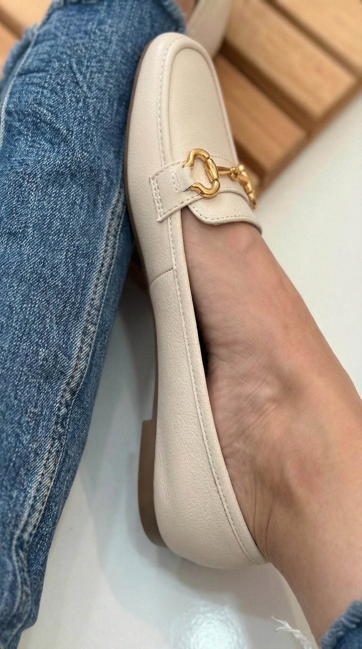 MOCASSIN ÉLÉGANT AVEC BOUCLE D'OR