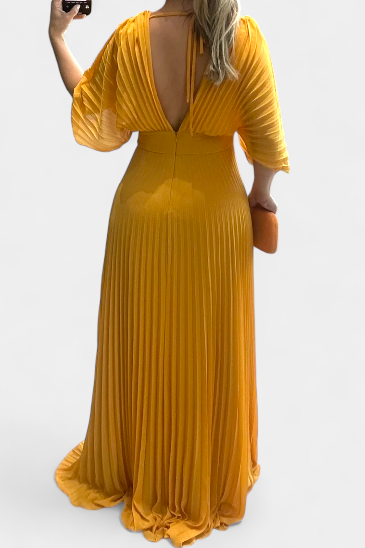 Pleated Dress Odele with Open Back