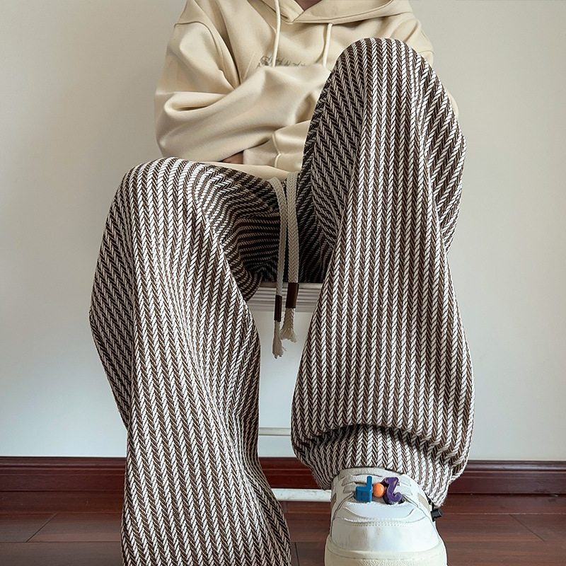 XAVIERA – PANTALONS DE SURVÊTEMENT RELAXÉS EN CHEVRON MODERNE