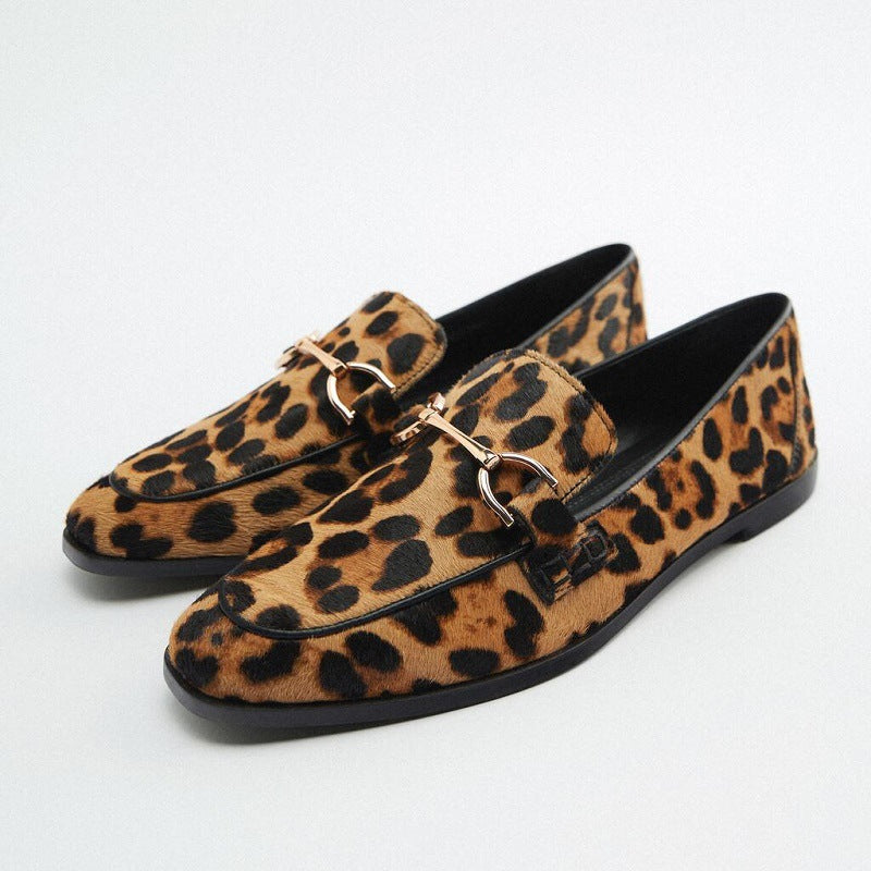 MOCASSINS AVEC IMPRIMÉ ANIMAL ET DÉTAILS MÉTALLIQUES