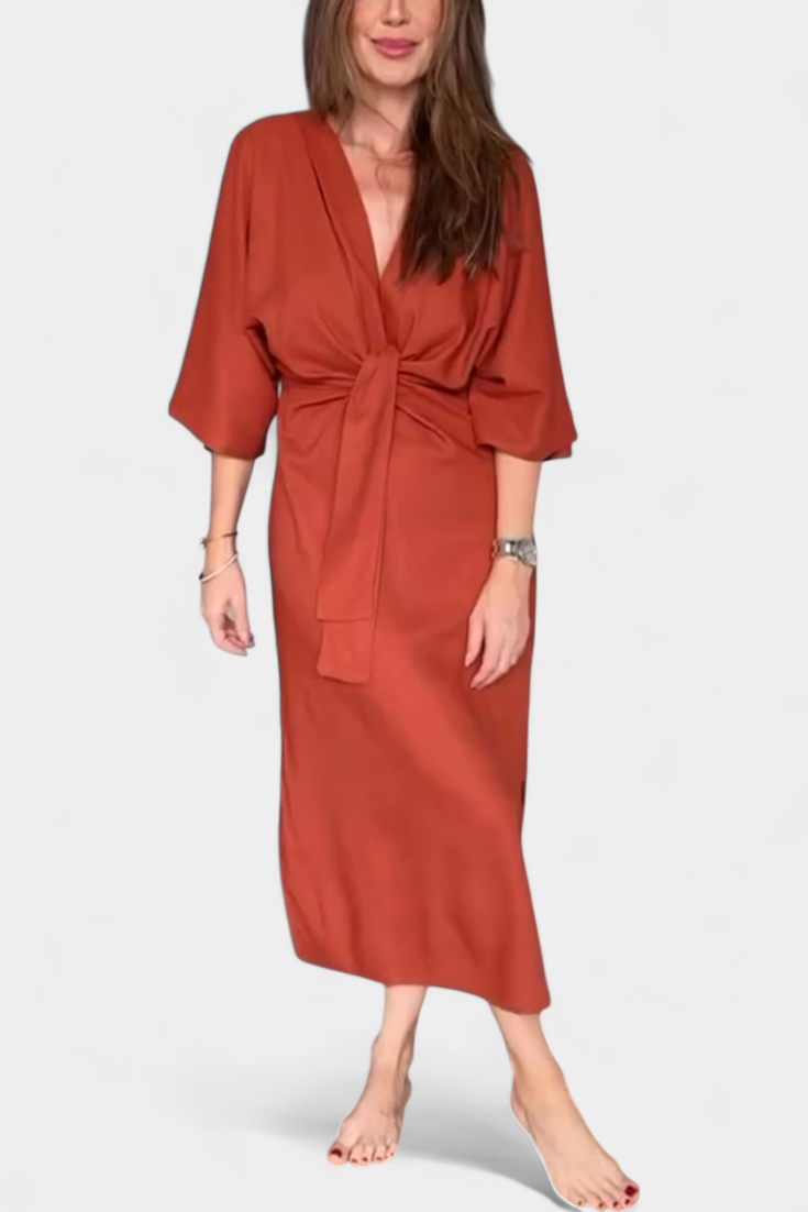 Robe décontractée Ainhoa avec nœud avant et décolleté en V
