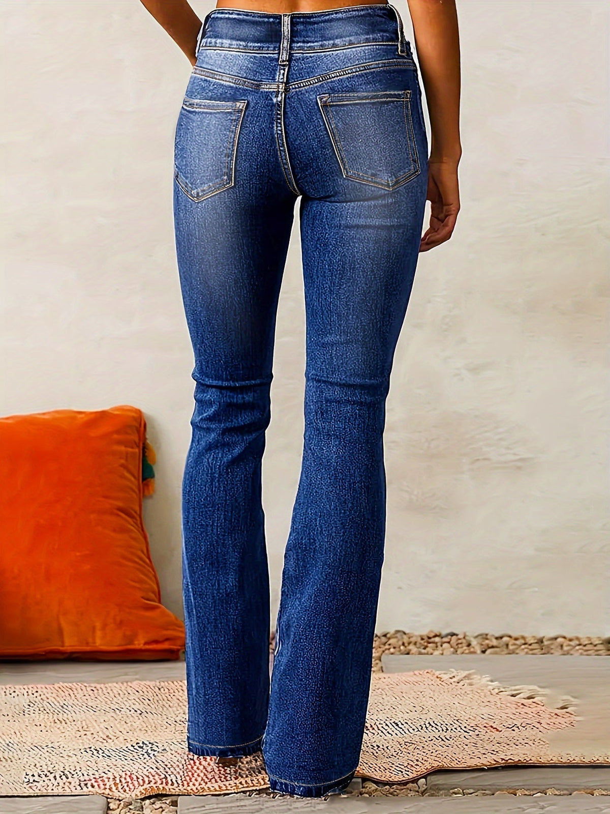 DIANE – JEANS ÉVASÉS CLASSIQUES