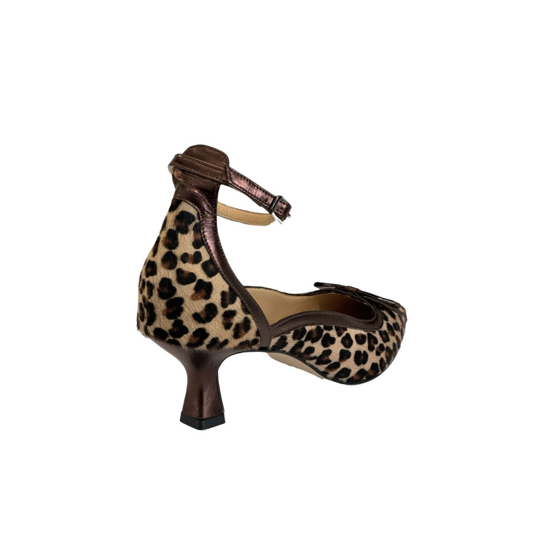 CHAUSSURES COURT AVEC IMPRIMÉ LEOPARD
