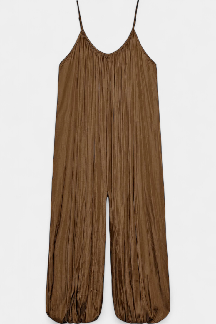 Lucy | Pleated Jumpsuit with Relaxed Silhouette